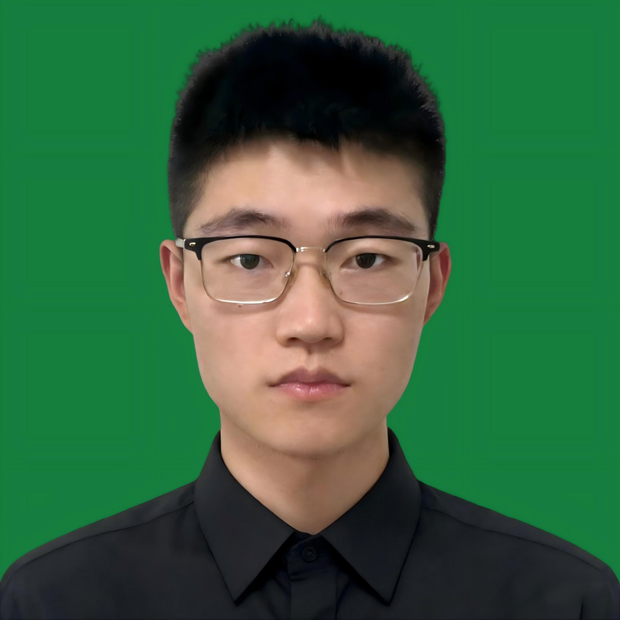 冯贵龙-春天宠物美容师培训学校教师级导师-3年教学经验